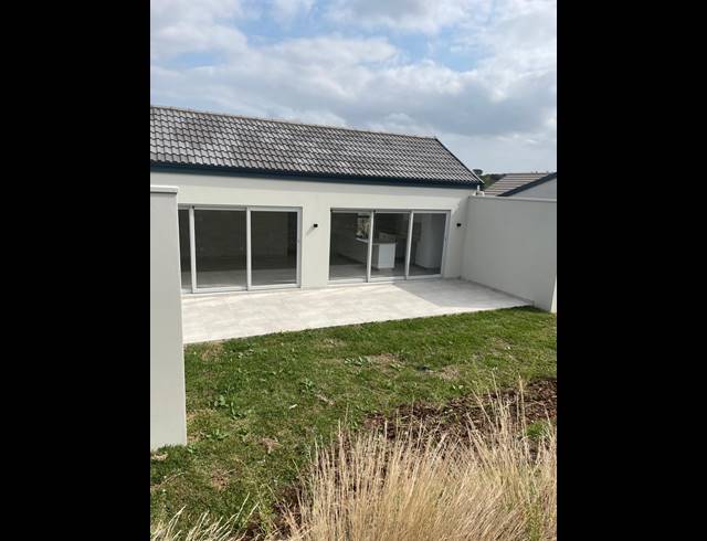 2 BEDROOM FREESTANDING TO LET IN LALELA ESTATE